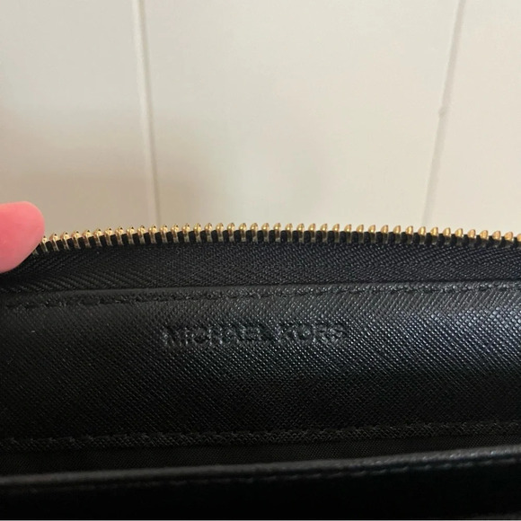 Michael Kors Black Women's Bag and Wallet Set - Picture 14 of 16